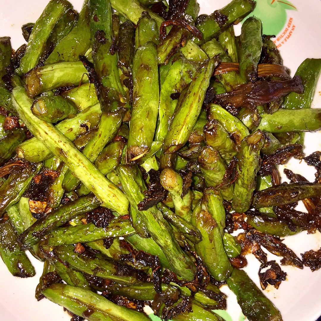 冯家手工烘焙做的干煸梅干菜四季豆