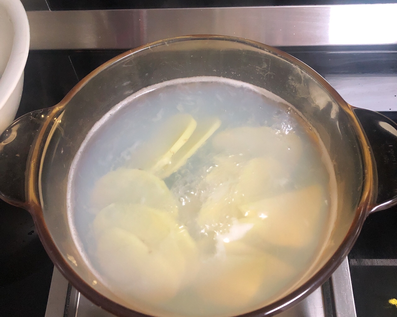 土豆蛤蜊羹的做法 步骤1