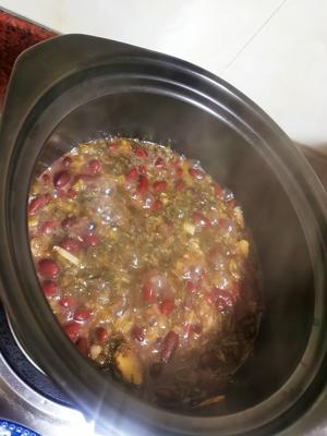 酸菜烩红腰豆的做法 步骤4