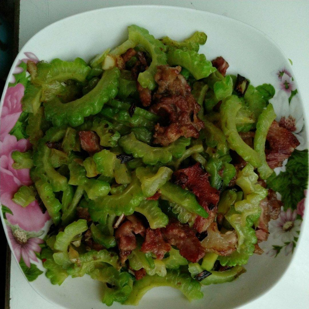苦瓜炒肉
