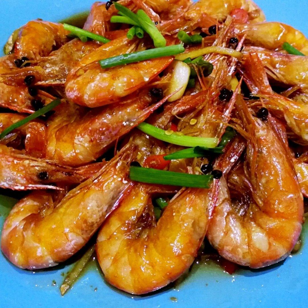 火爆杭州的老头儿油爆虾