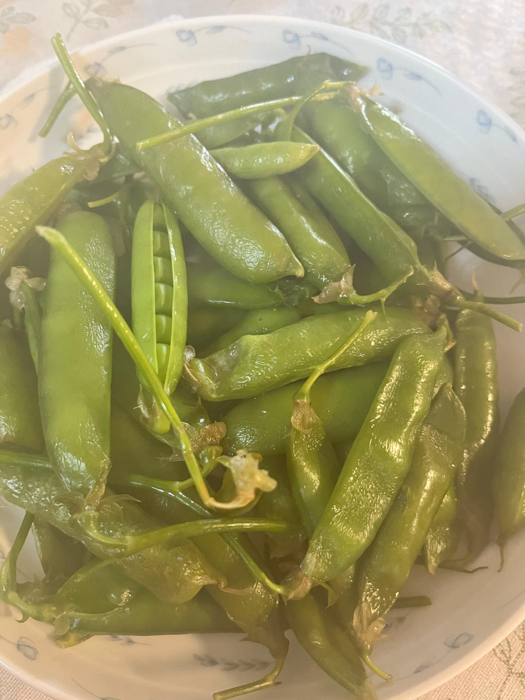 盐水煮豌豆荚
