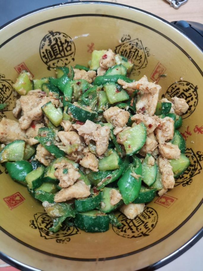 胡萝卜黄瓜鸡胸肉