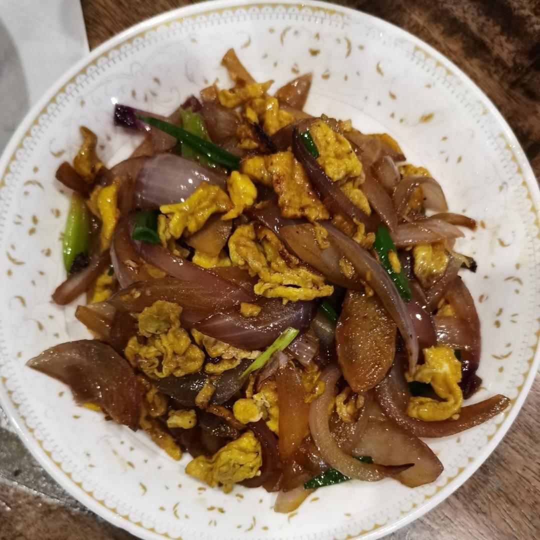 降压防癌的好食材  洋葱炒鸡蛋