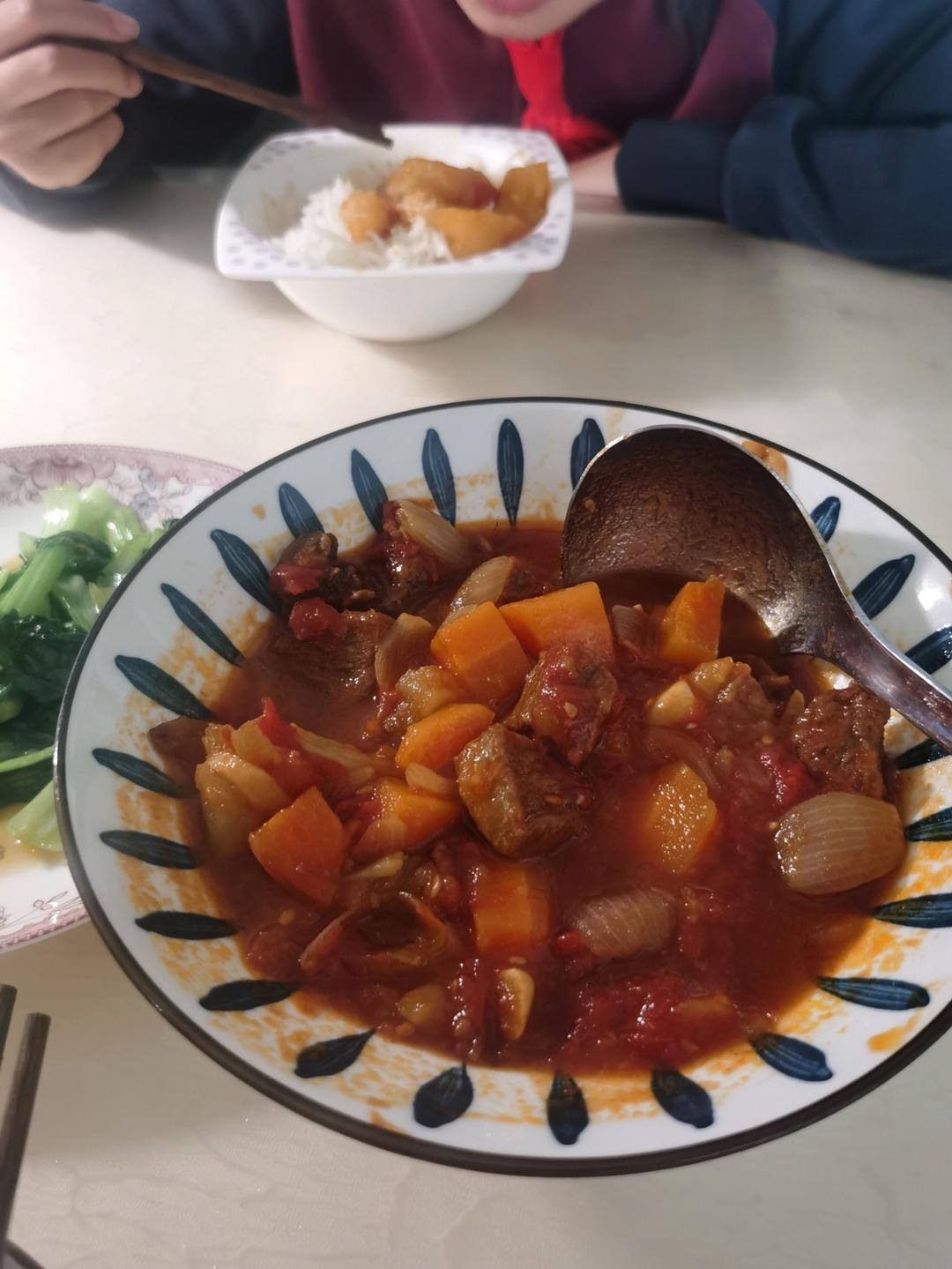 牛肉炖土豆