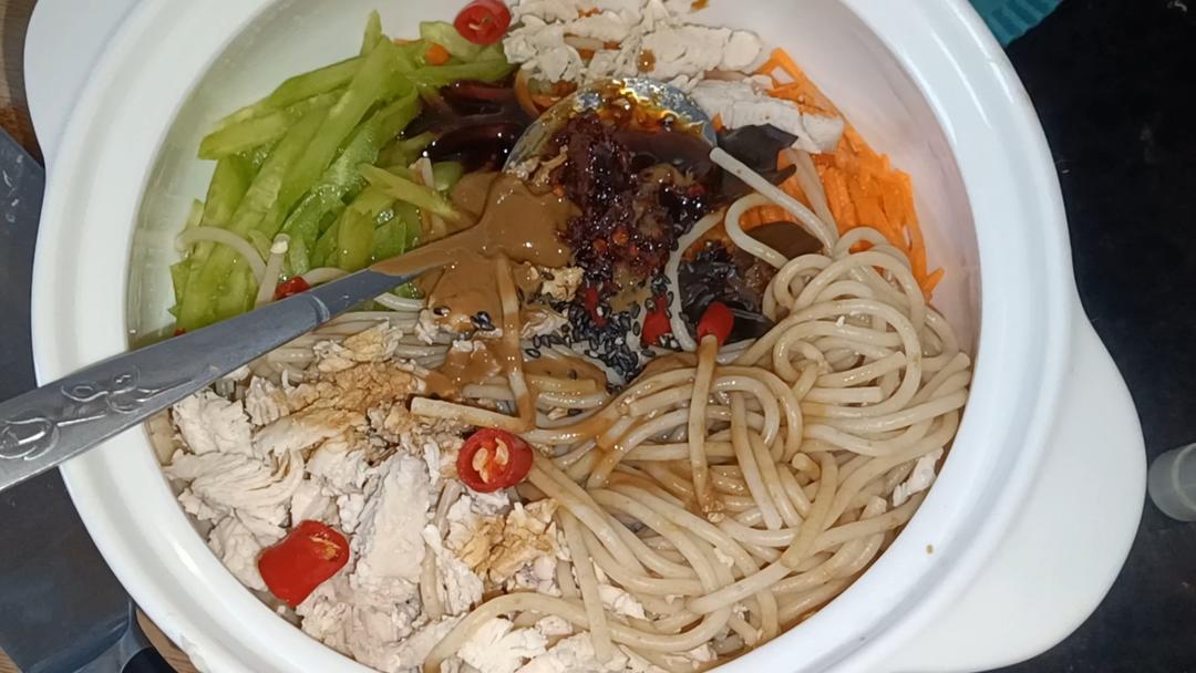 太香了 这个麻酱拌面我可以吃一辈子