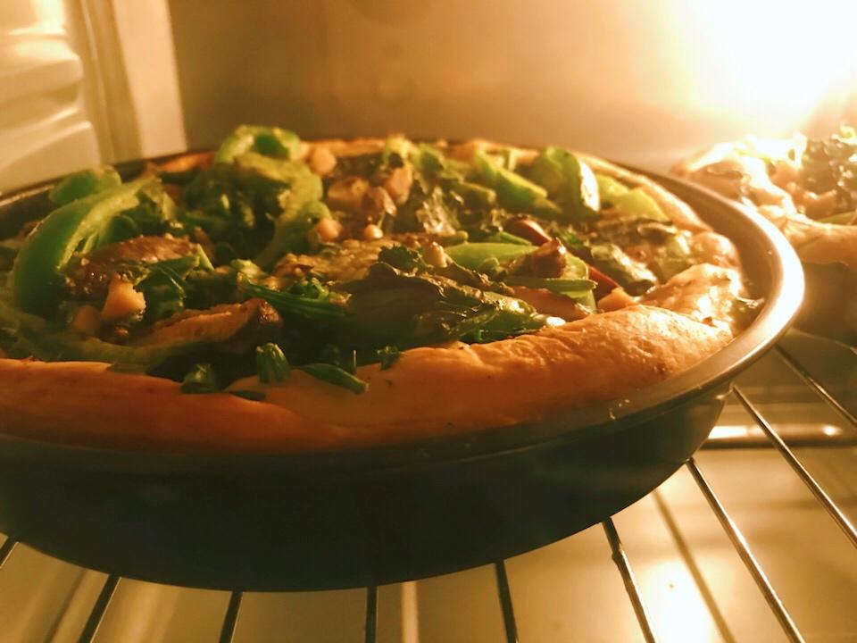 黑椒鸡肉蔬菜披萨