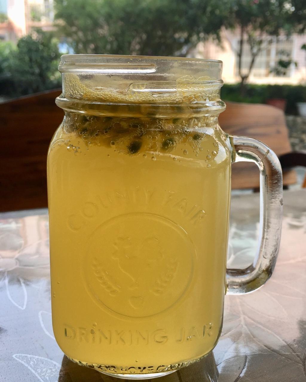 中中儿做的百香果苏打