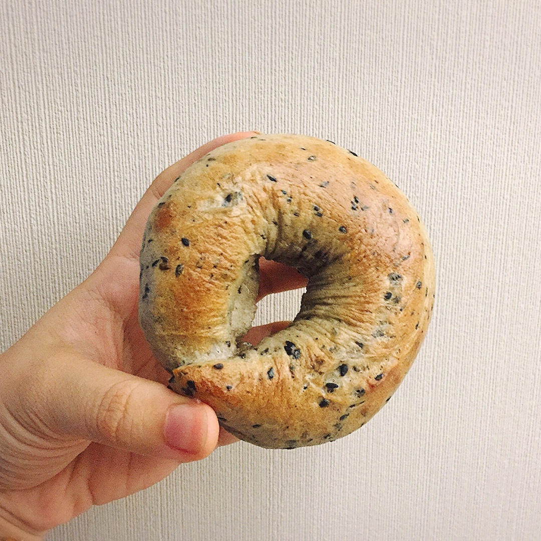 黑芝麻全麦贝果