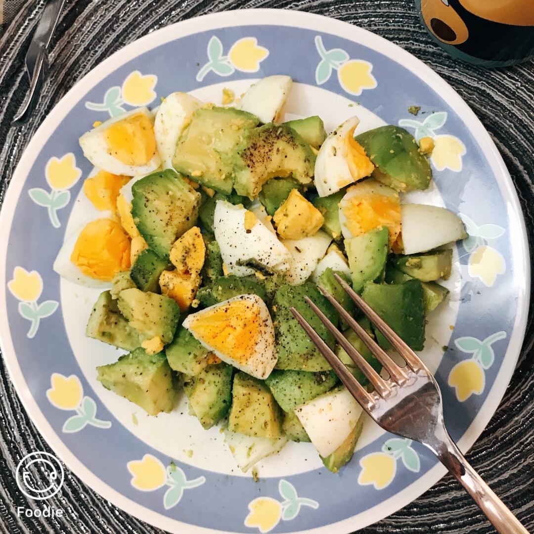 若家早餐—低脂牛油果鸡蛋沙拉