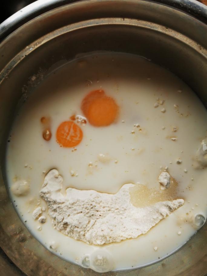 纯奶手撕吐司的做法 步骤1