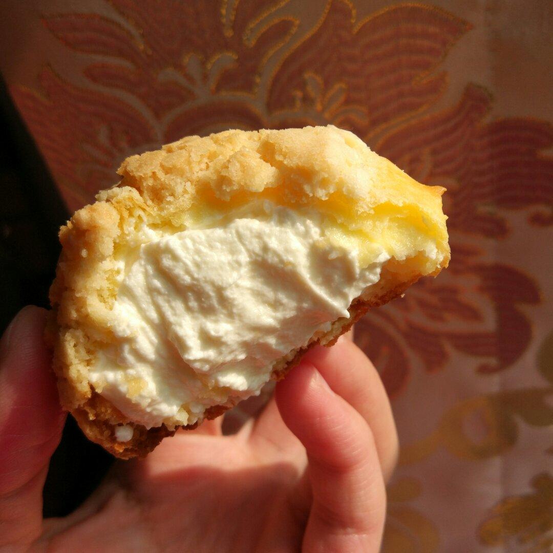 十分美味的酥皮泡芙