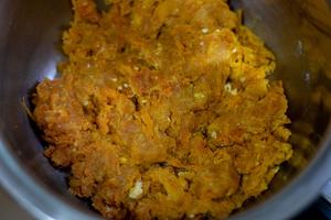 菠菜咸蛋黄肉松面包🍞浓郁蛋黄多多肉松的做法 步骤5