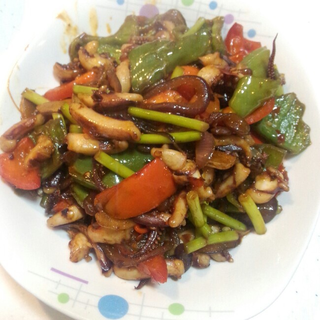 鱿鱼须炒蒜薹