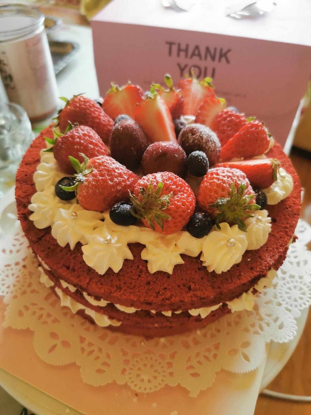 8寸三层红丝绒水果蛋糕【超详尽做法】【DIY生日蛋糕】