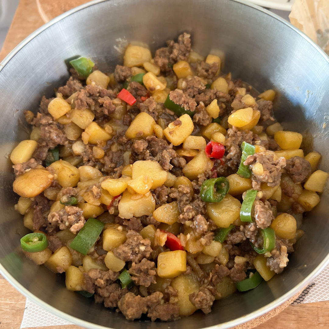 『青椒肉末土豆丁』