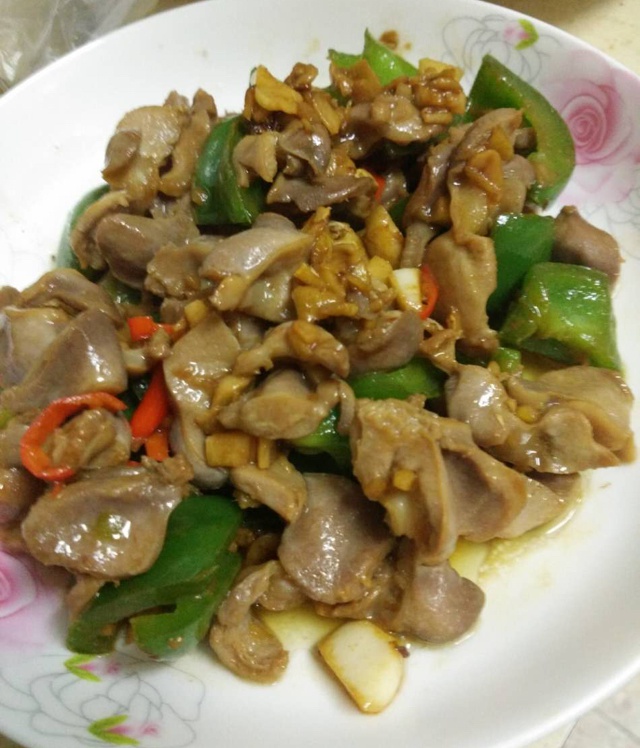 剁椒辣炒鸡胗