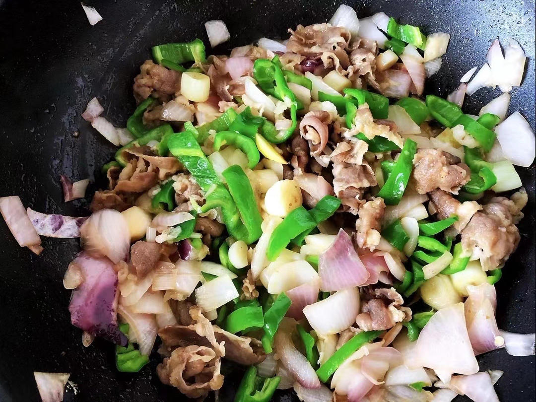 爆炒羊肉卷