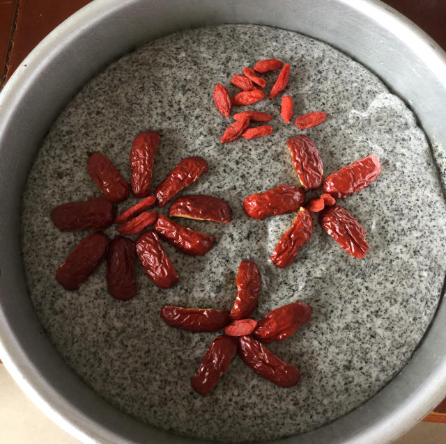 奶香黑芝麻发糕