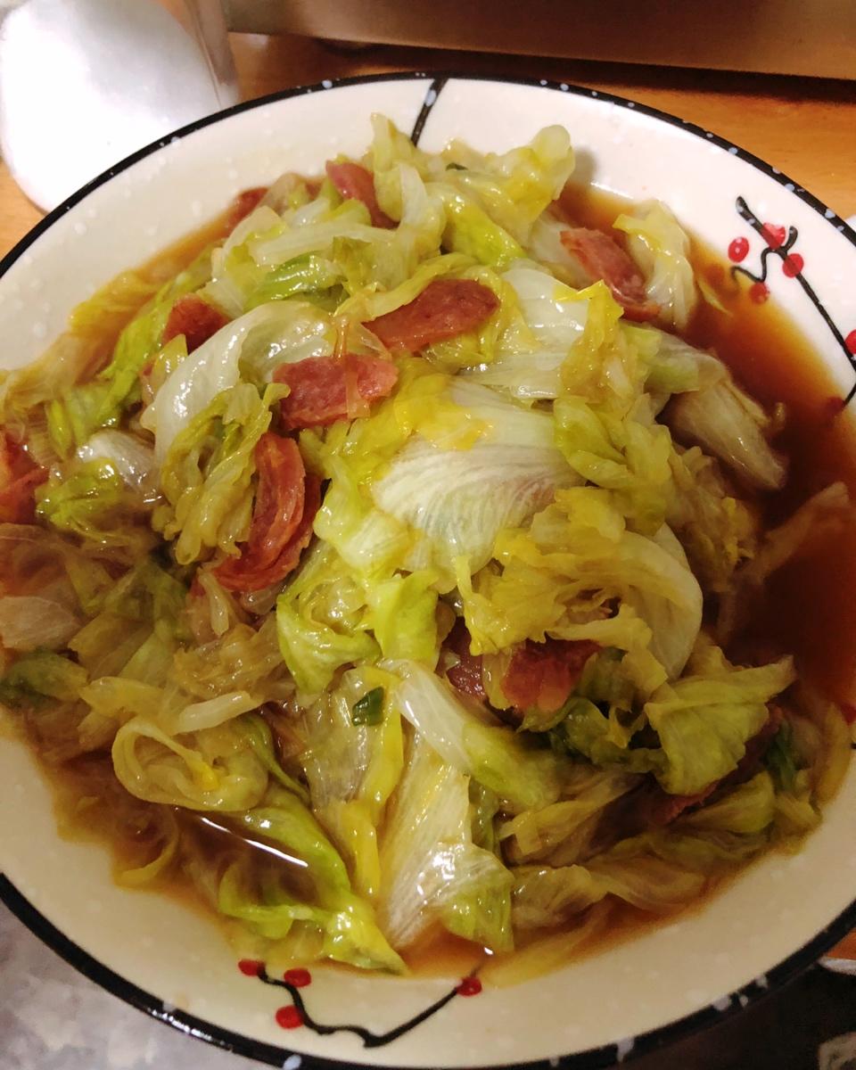 腊肠手撕包菜