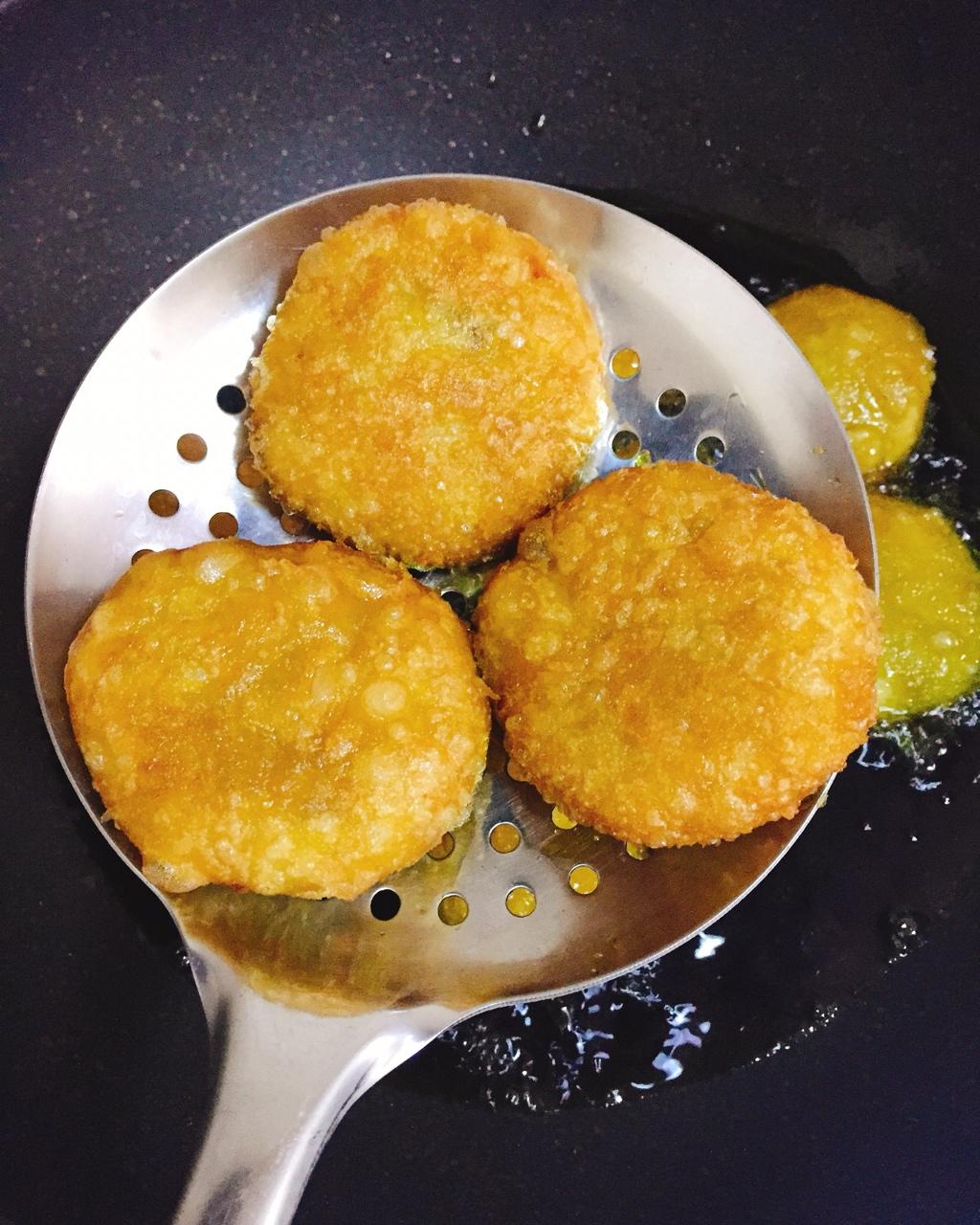 小野猫8做的黄米面炸糕