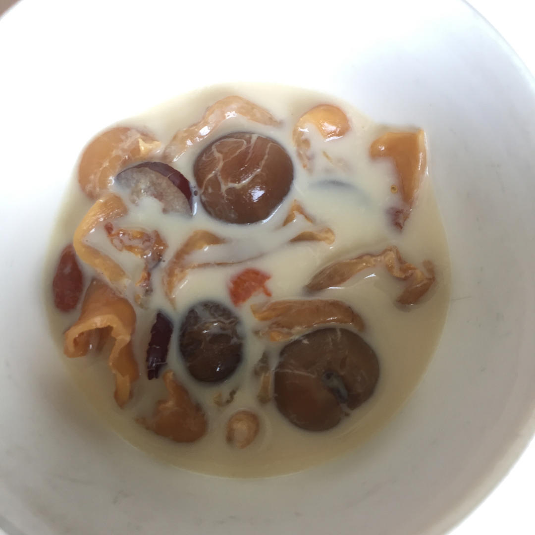 花胶炖牛奶(简单零失败)