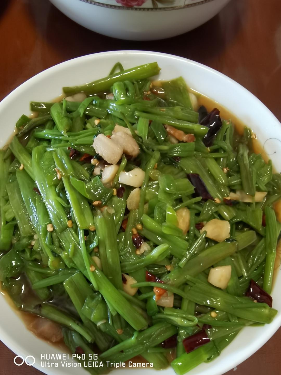 炒空心菜杆的做法