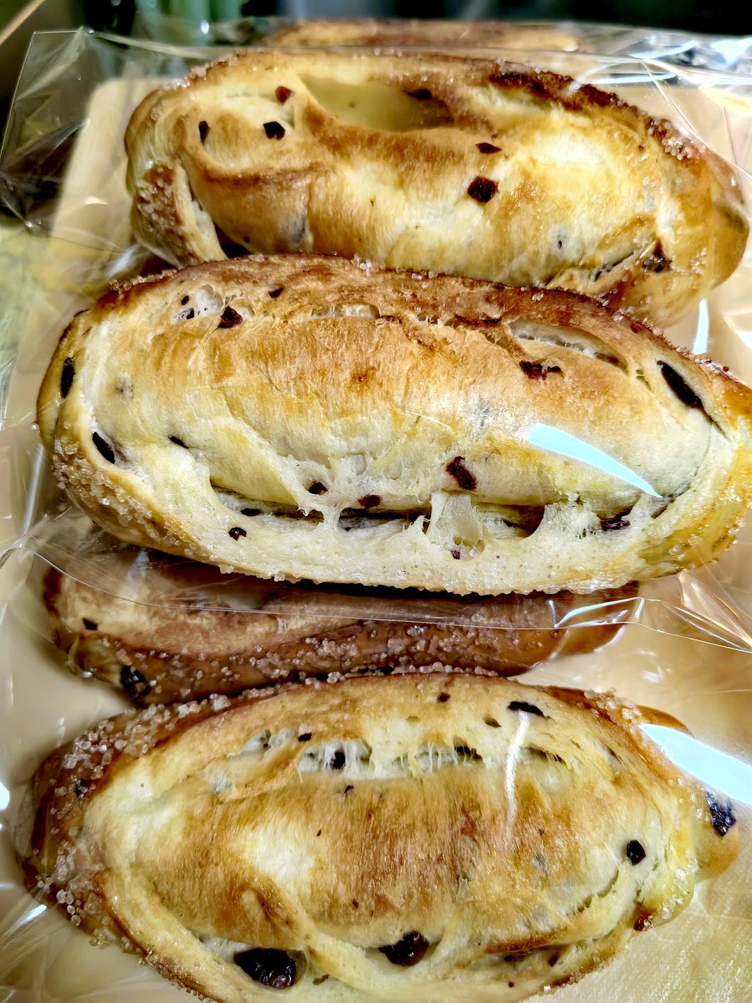 奶香松软的葡萄干面包｜有手就会