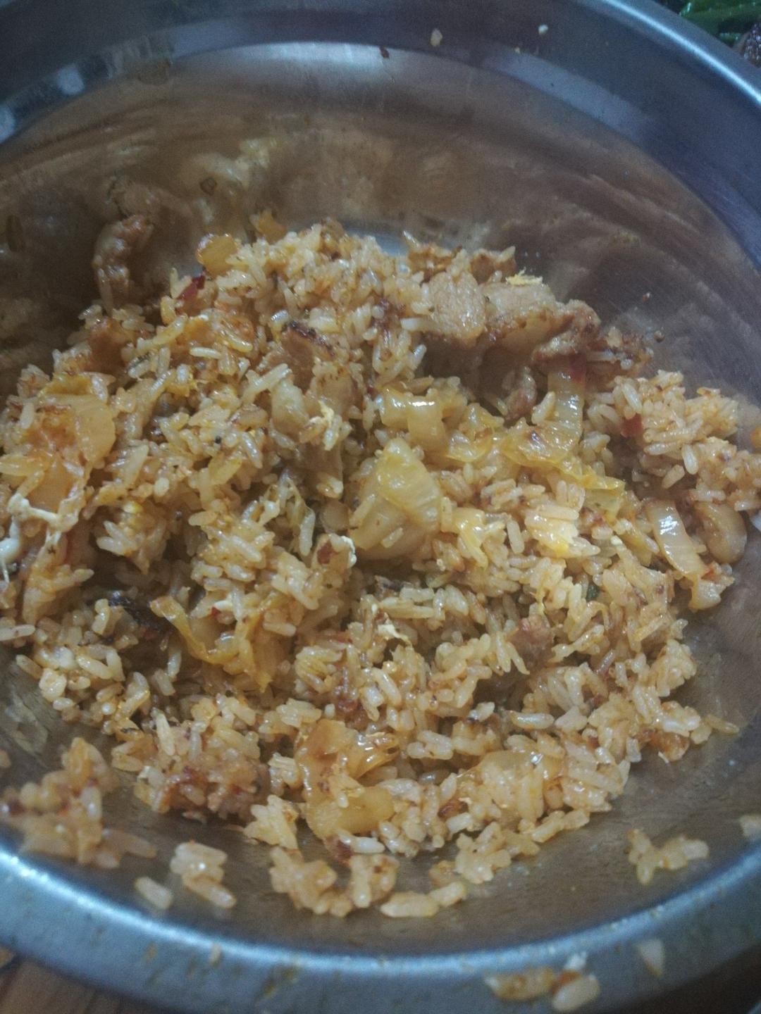 五花肉泡菜炒饭