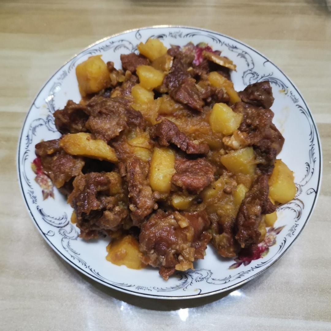 土豆炖牛肉-家常好吃快手！