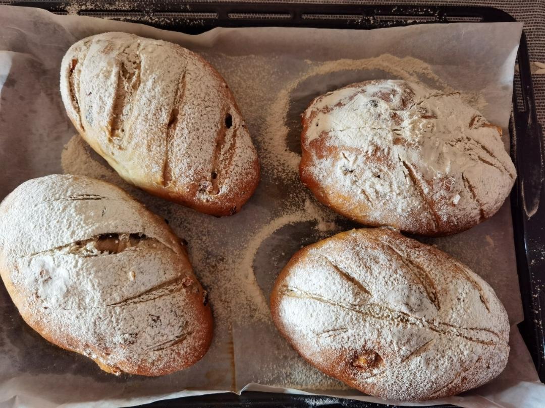 全麦蔓越莓核桃软欧包