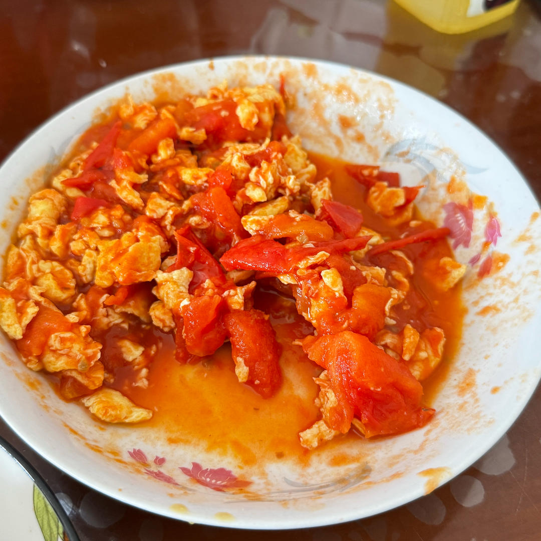 孩子最爱的（适合拌饭）的番茄炒蛋