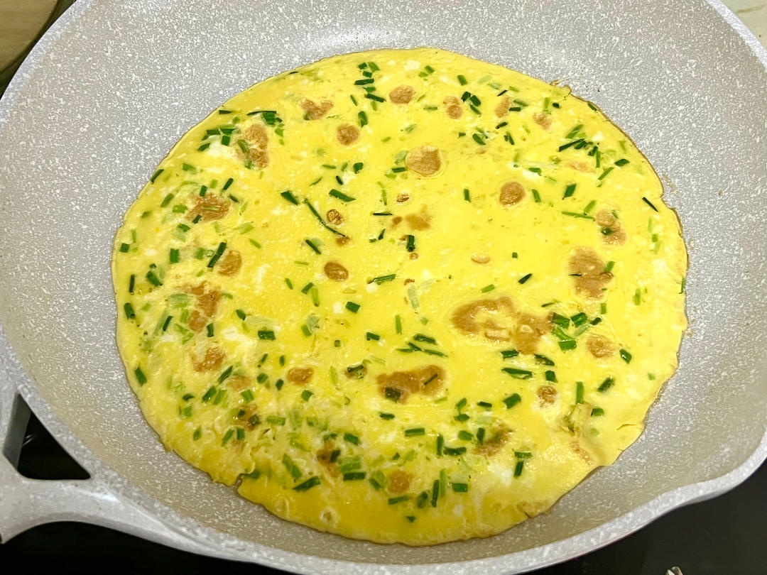 用葱花鸡蛋饼来唤醒你清晨的味蕾