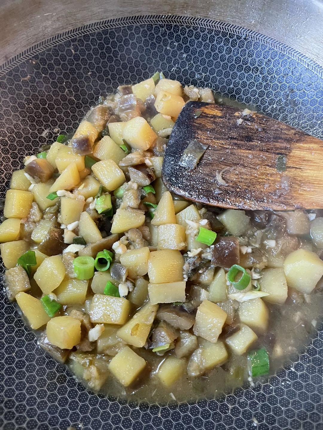 好做又好吃的，土豆炖茄子