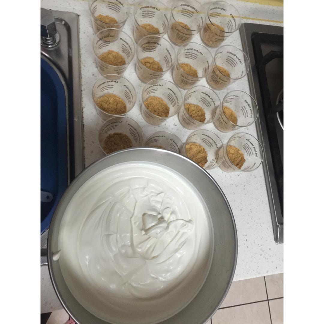 《Tinrry下午茶》教你做木糠布丁蛋糕