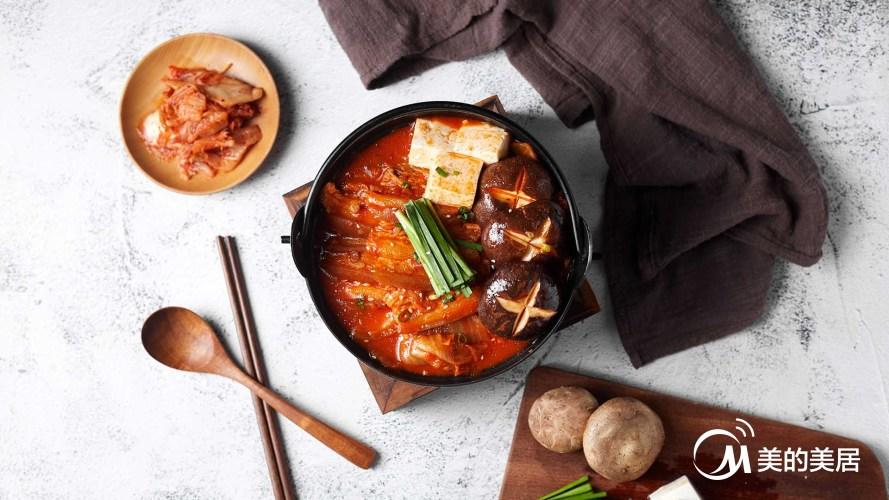 朝鲜族泡菜豚肉锅的做法