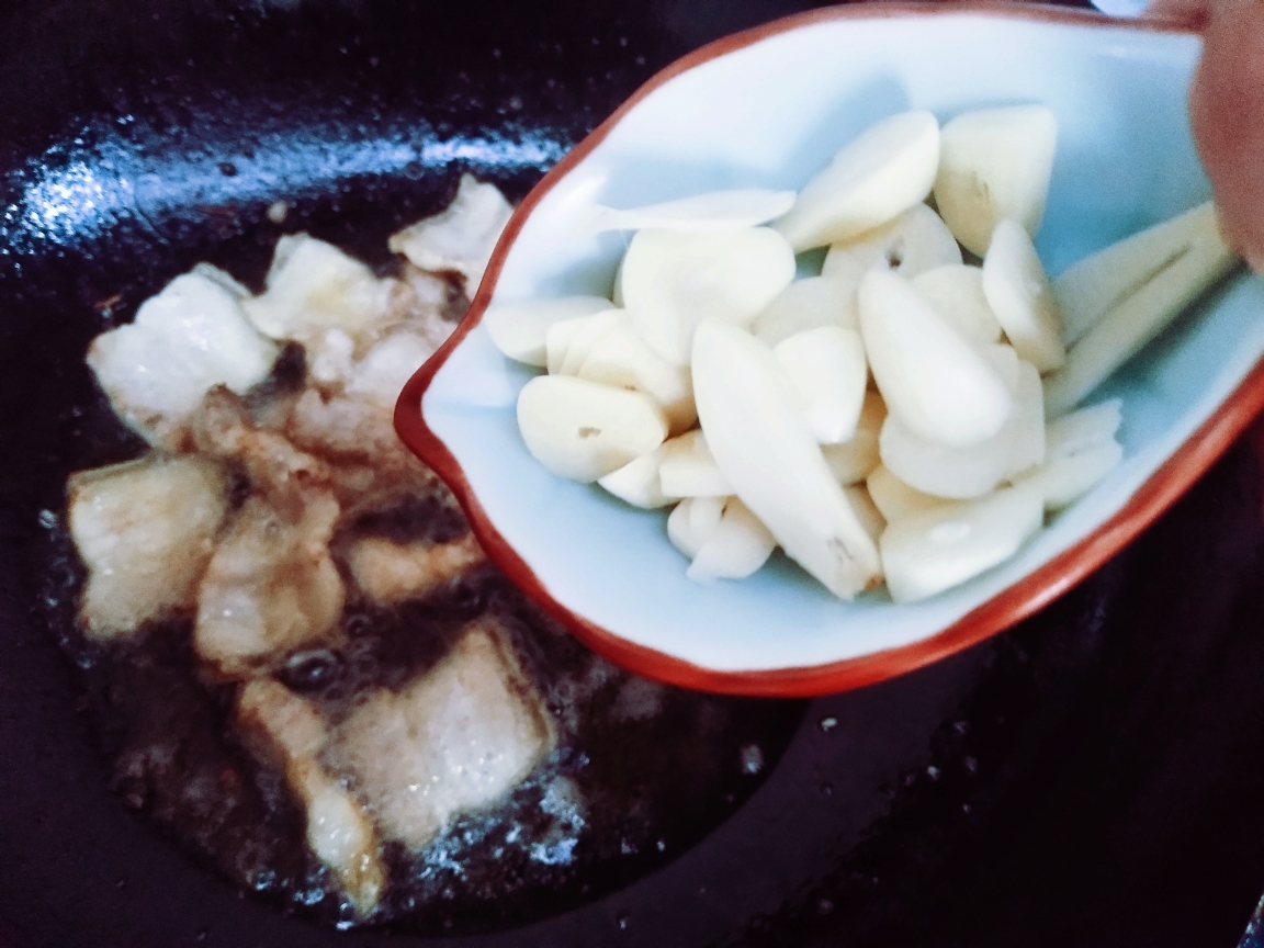 干锅手撕包菜的做法 步骤5
