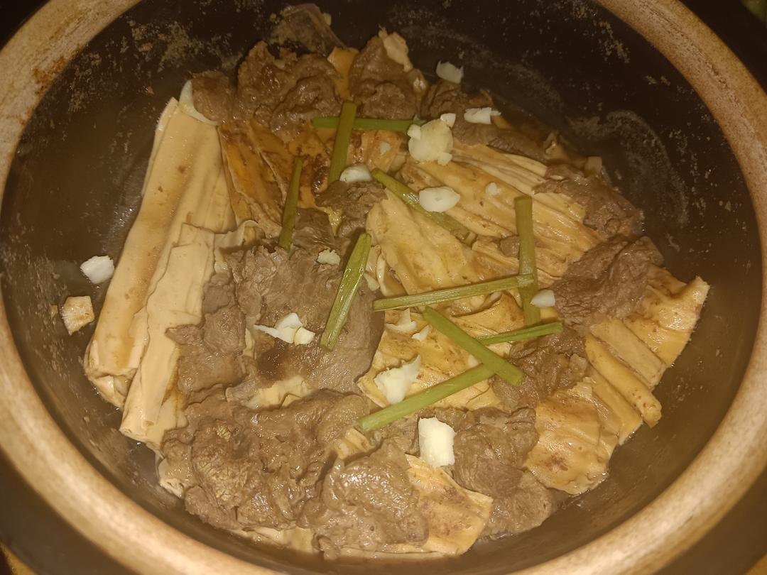 沙茶腐竹牛肉煲