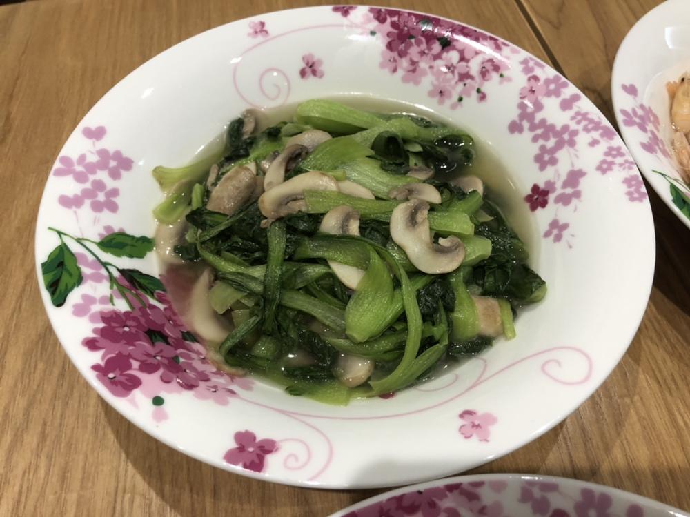 青菜炒蘑菇