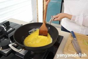 手擀面配鸡蛋酱Hand Make Noodles With Egg Sauce的做法 步骤7