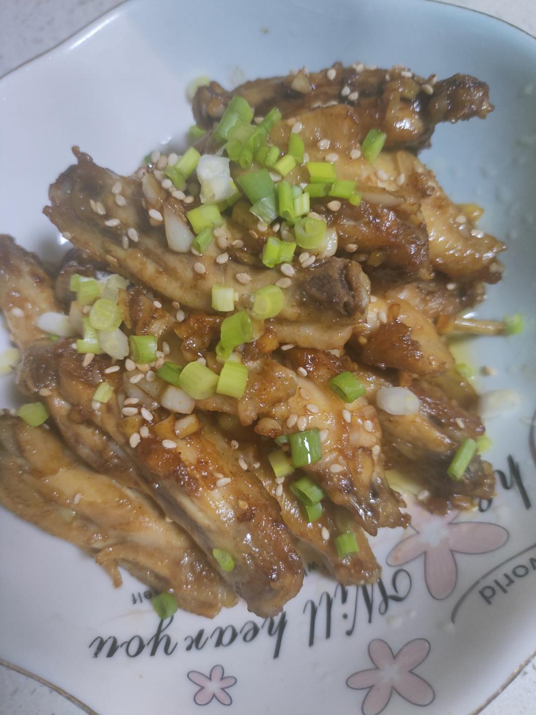 蒜香鸡翅，这才是鸡翅最好吃的做法
