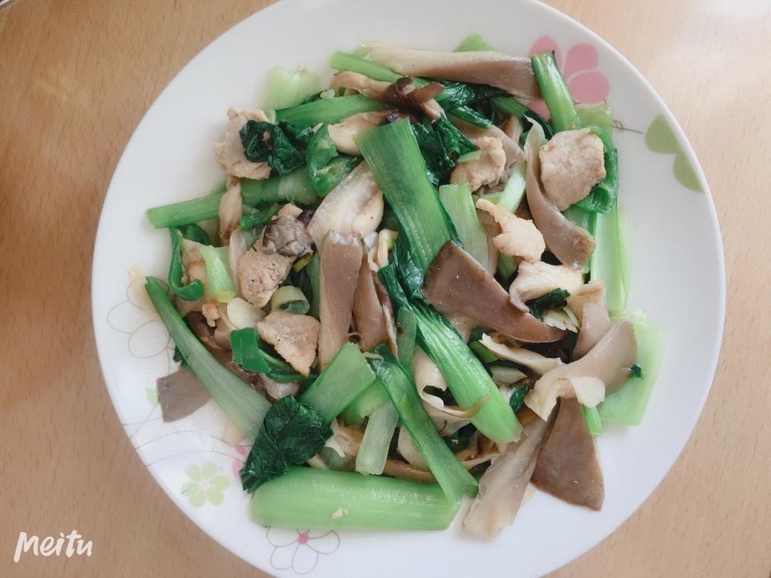 蘑菇炒油菜