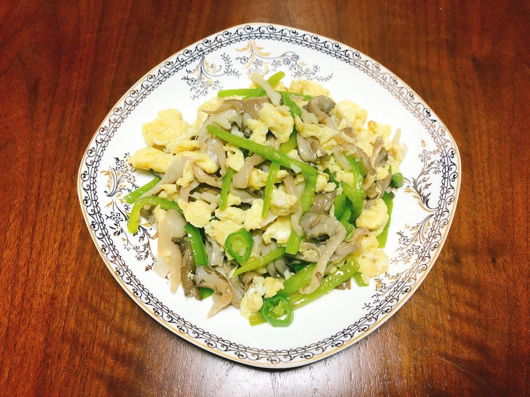 平菇青椒炒蛋