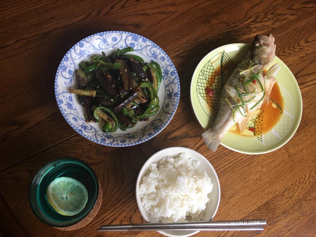 清蒸鲈鱼