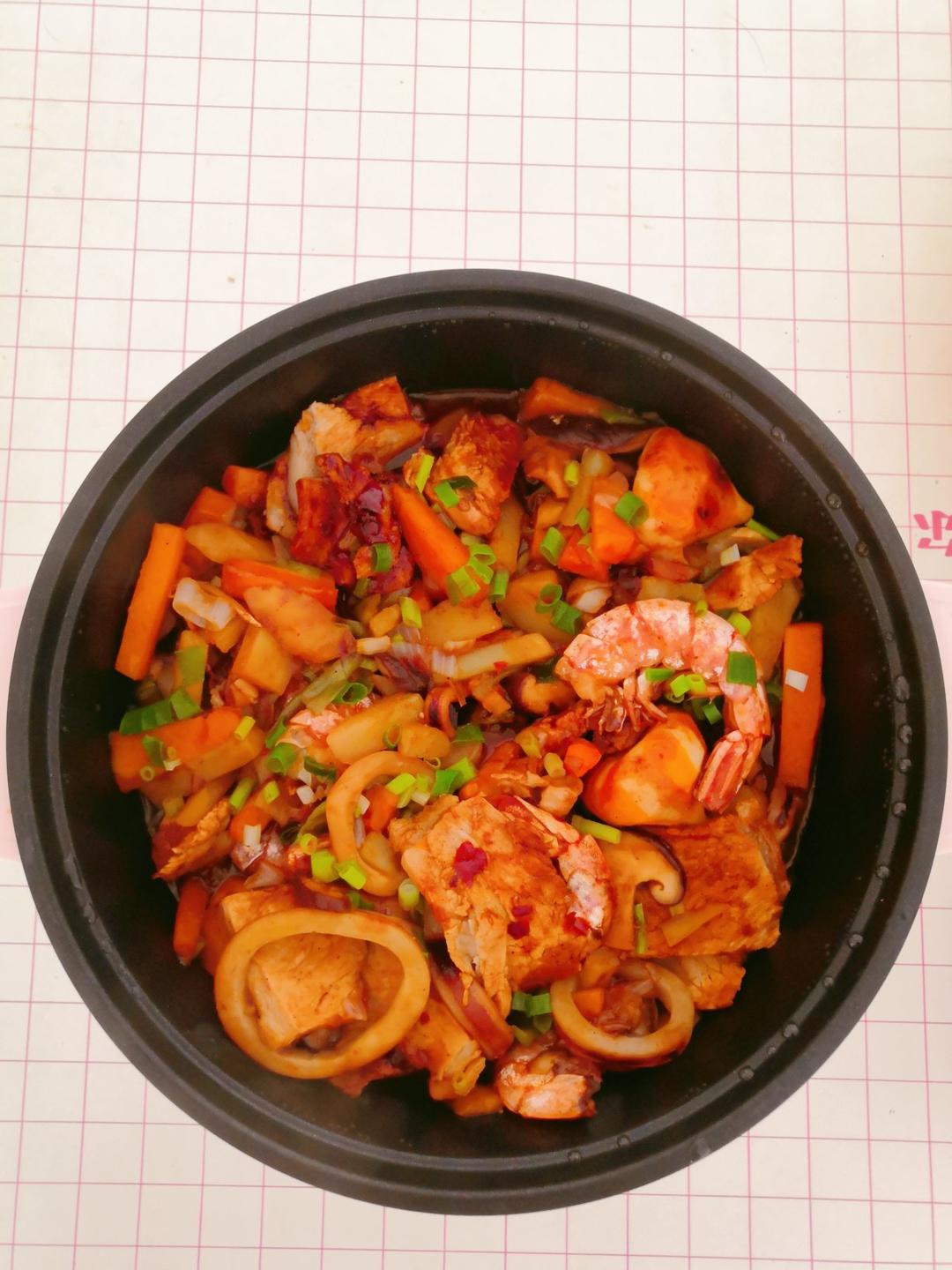 三汁海鲜焖锅