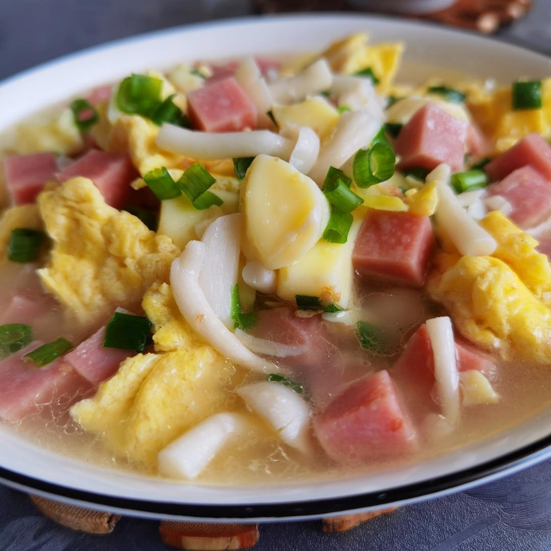 营养鲜美低脂不胖的菌菇豆腐鲜汤