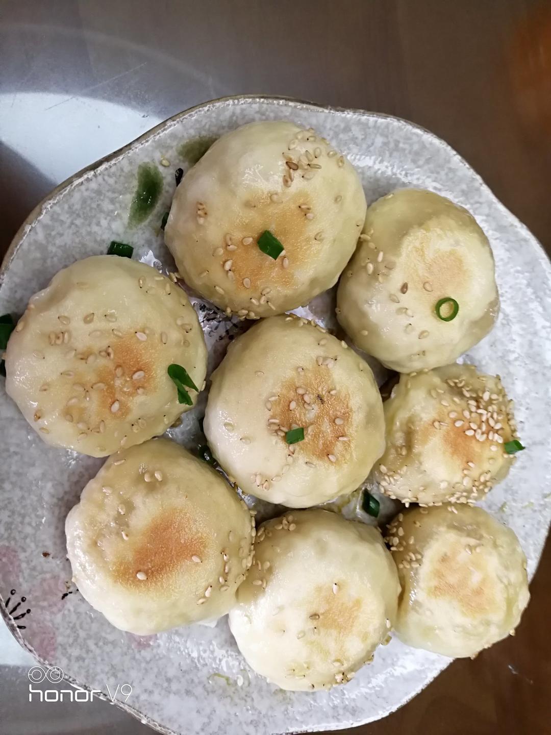 鲜虾猪肉生煎包（一定要看视频哟~）