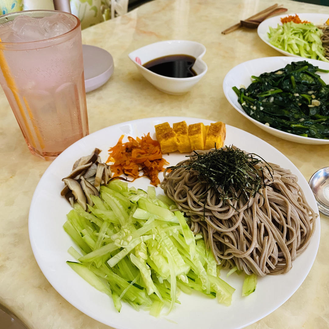 快手减脂餐❗️爆好吃的凉拌鸡丝荞麦面