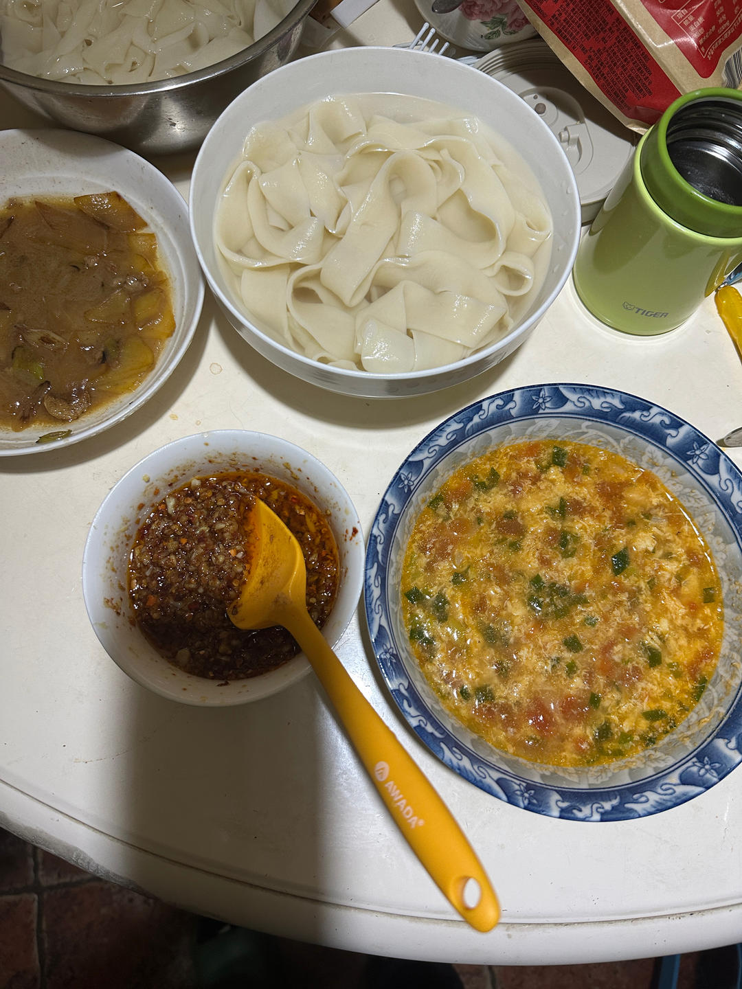 劲道鲜香的【陕西蘸水面】，1根就能吃到饱！