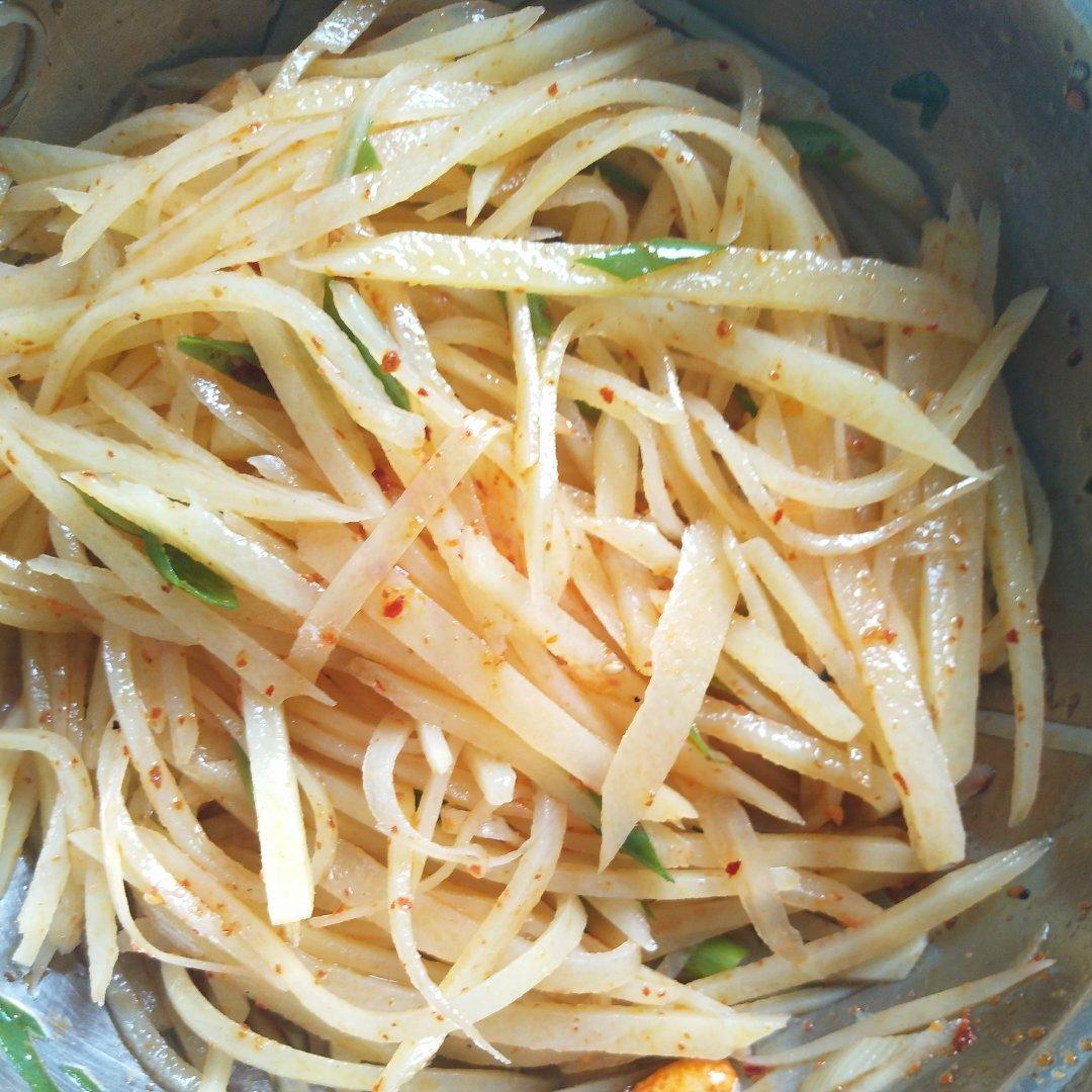 呛拌土豆丝——夏季吃凉菜要注意